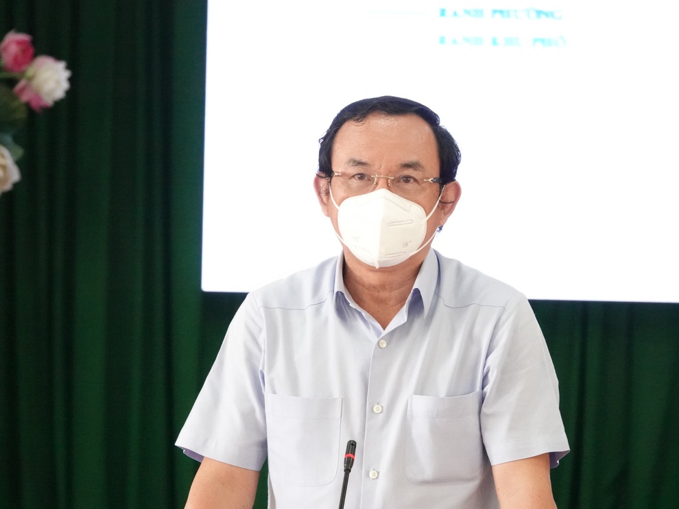 Bí thư Nguyễn Văn Nên: TPHCM sẽ mở cửa dần, không thể mãi giãn cách - 1 Bí thư Nguyễn Văn Nên: TPHCM sẽ mở cửa dần, không thể mãi giãn cách - 1