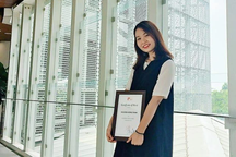 Nguyễn Hồng Thắm: Hành trình ấn tượng từ học bổng 100% đầu vào BUV đến công ty tư vấn hàng đầu thế giới