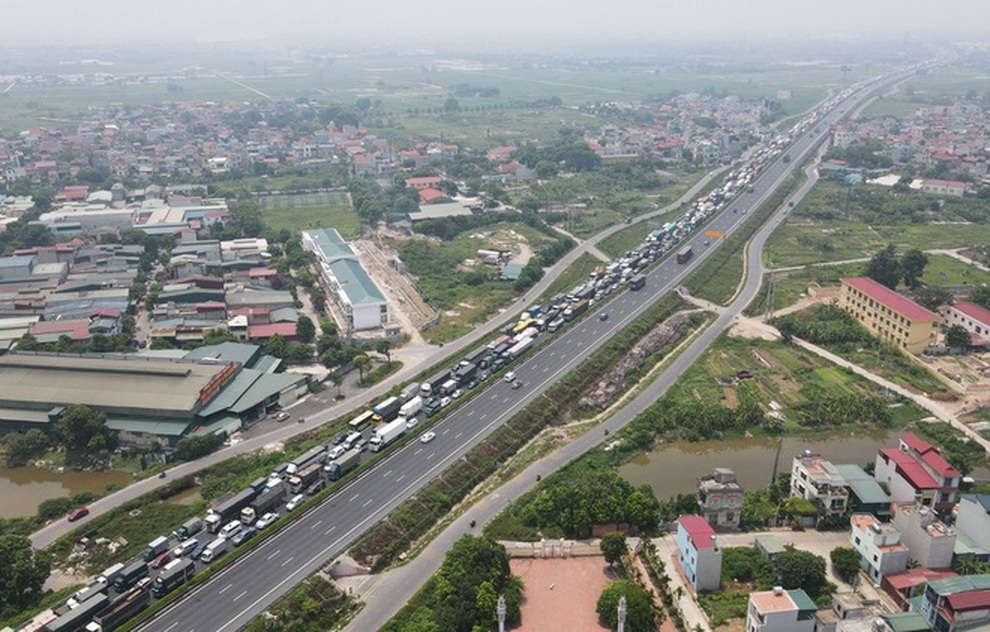 Hà Nội: Số ca dương tính SARS-CoV-2 liên tục tăng, nhiều chuỗi lây mới - 3 Hà Nội: Số ca dương tính SARS-CoV-2 liên tục tăng, nhiều chuỗi lây mới - 3
