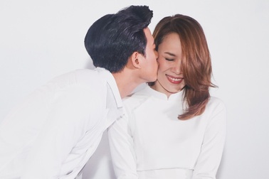 Mỹ Tâm thẹn thùng khi Mai Tài Phến hôn