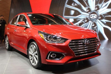 Hyundai Accent đấu Toyota Vios: Sedan cỡ nhỏ dìm nhau xuống dưới 500 triệu đồng