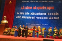 Không “tâm phục khẩu phục” các quy chuẩn của nhà nước về giáo sư