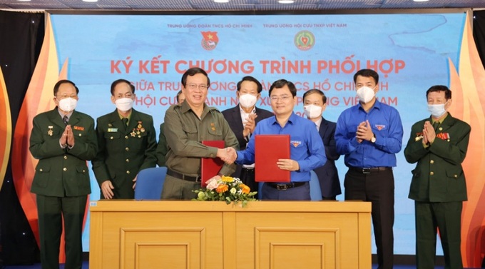 Lễ ký kết chương trình phối hợp giữa Trung ương Đoàn và Hội Cựu thanh niên xung phong Việt Nam.