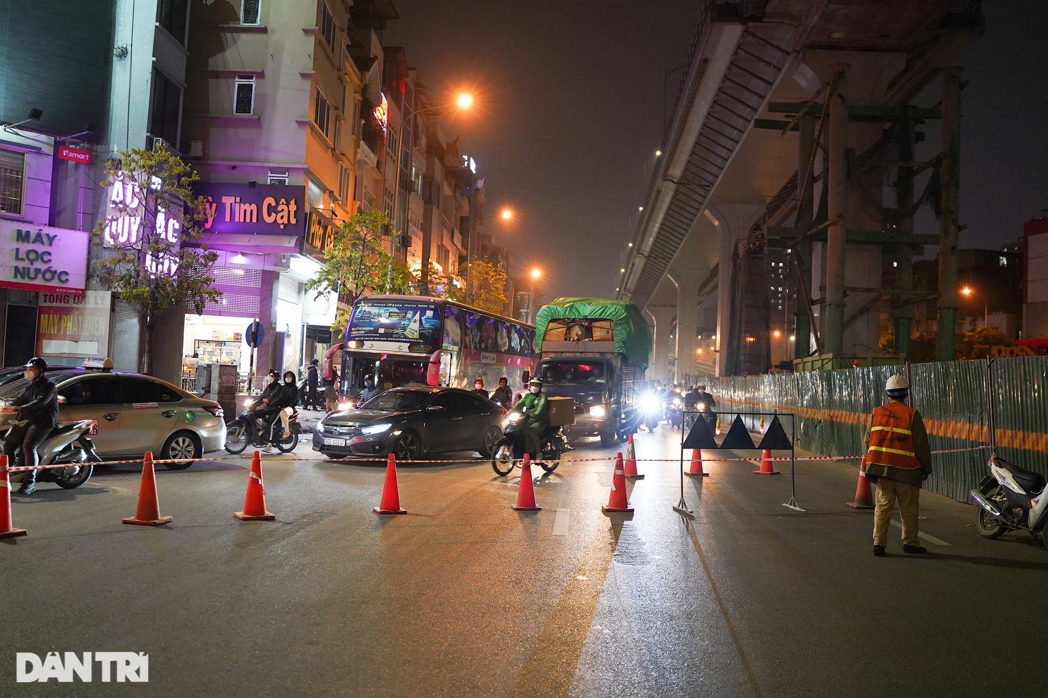 Xuyên đêm hợp long nhịp cầu cao nhất tại tuyến đường Vành đai 2 ở Hà Nội - 1 Xuyên đêm hợp long nhịp cầu cao nhất tại tuyến đường Vành đai 2 ở Hà Nội - 1