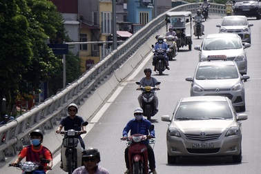 Hà Nội thành "chảo lửa" sau chuỗi ngày mưa