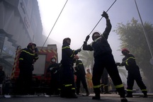 Cháy giả định ở chung cư TPHCM, cảnh sát dùng cầu dây cứu người