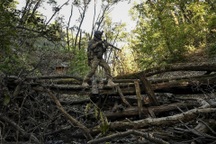 Ukraine tăng tốc phản công, khép vòng vây giành "chảo lửa" Bakhmut