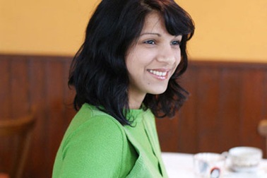 Lại một nữ sinh bán đấu giá “cái ngàn vàng”