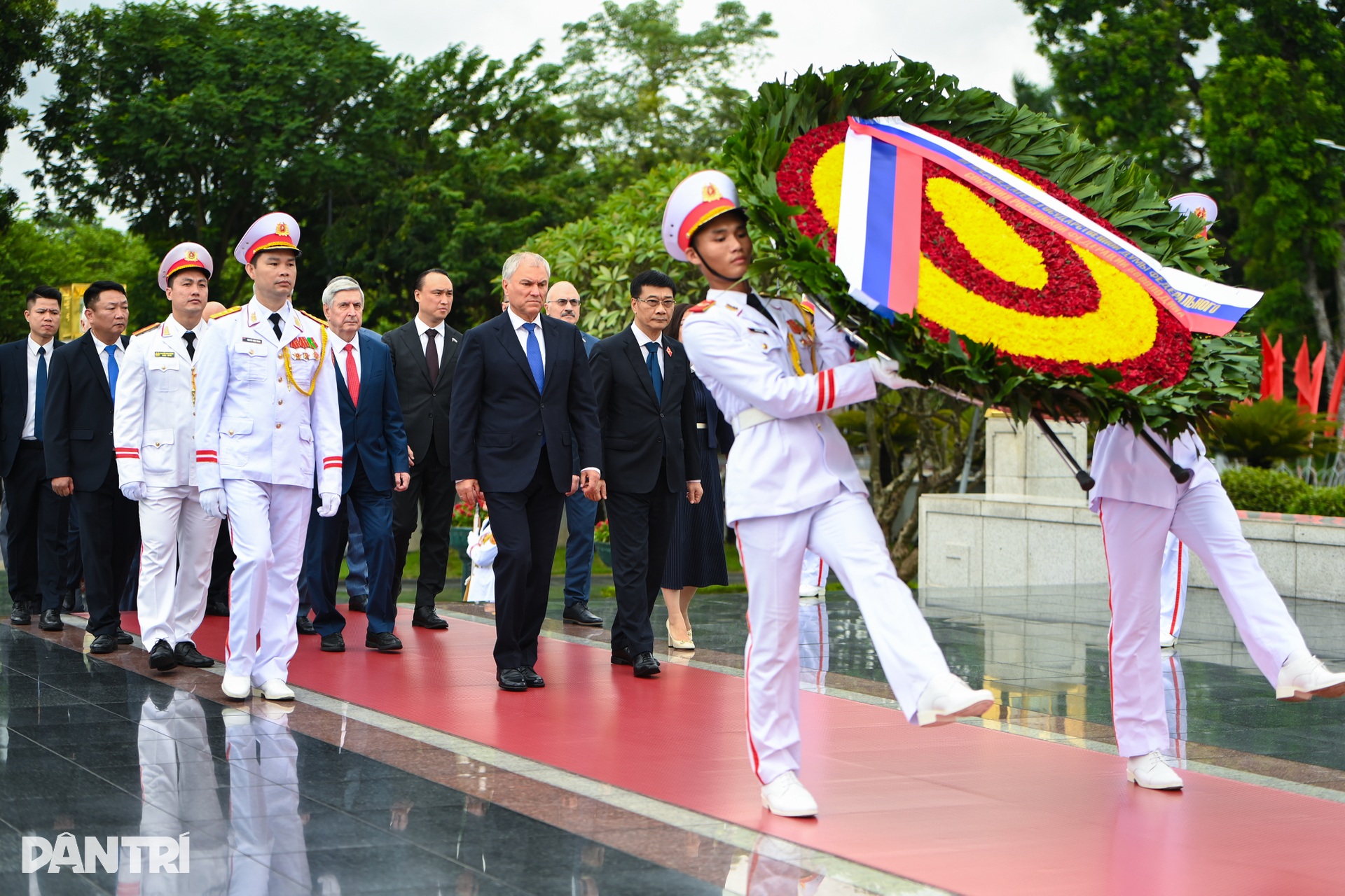 Chủ tịch Quốc hội Trần Thanh Mẫn đón tiếp Chủ tịch Duma Quốc gia Nga - 1