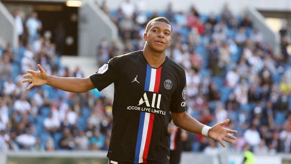 Kylian Mbappe ghi bàn và phản ứng gây sốc của PSG - 2 Kylian Mbappe ghi bàn và phản ứng gây sốc của PSG - 2