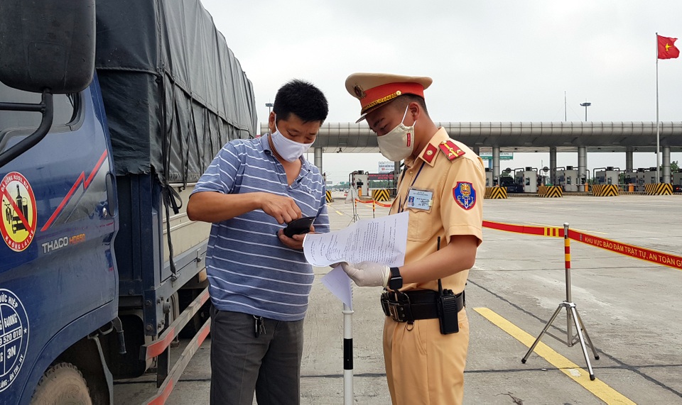CSGT toàn quốc truy tài xế dùng ma túy, uống rượu bia, thích tốc độ - 9 CSGT toàn quốc truy tài xế dùng ma túy, uống rượu bia, thích tốc độ - 9