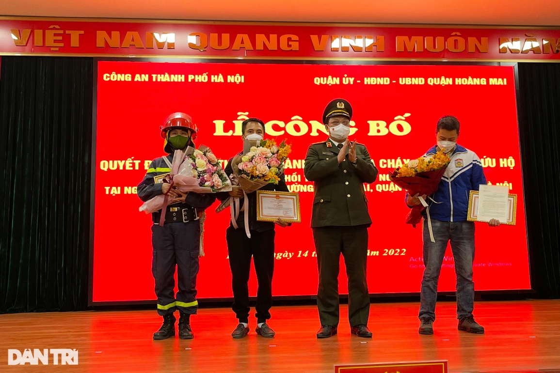 Người hùng cứu bé gái ở Hà Nội: Tôi dành vinh dự này tặng bố mẹ - 1 Người hùng cứu bé gái ở Hà Nội: Tôi dành vinh dự này tặng bố mẹ - 1