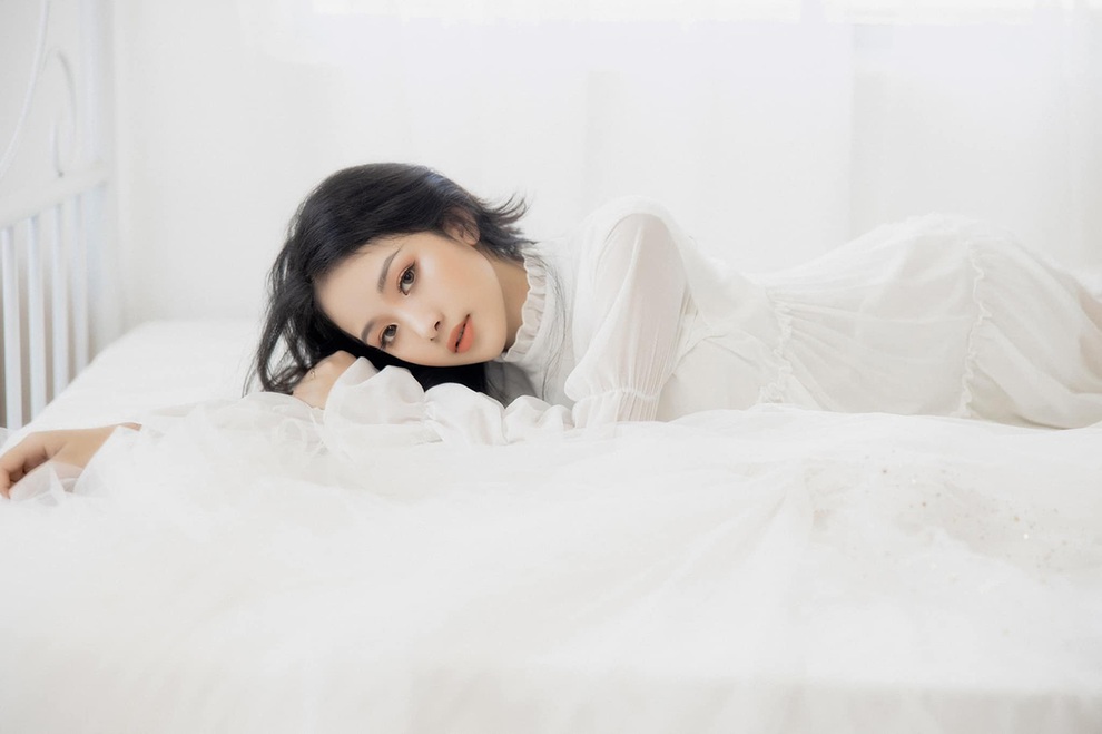 Nữ sinh xứ Huế khiến người khác chao đảo vì xinh đẹp - 3 Nữ sinh xứ Huế khiến người khác chao đảo vì xinh đẹp - 3