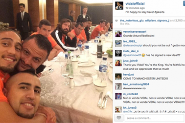 Vidal “dội gáo nước lạnh” vào MU