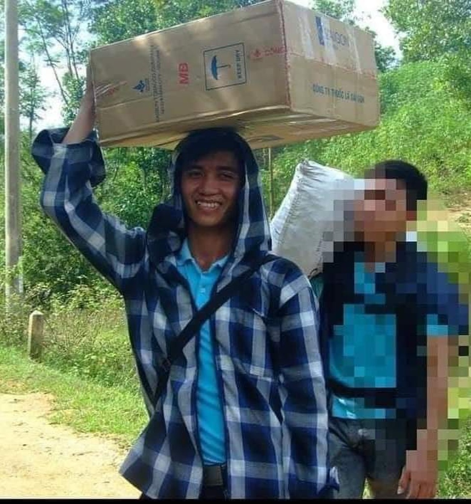 Hoàn cảnh éo le của gia đình nam sinh dũng cảm quên mình cứu bạn - 4 Hoàn cảnh éo le của gia đình nam sinh dũng cảm quên mình cứu bạn - 4