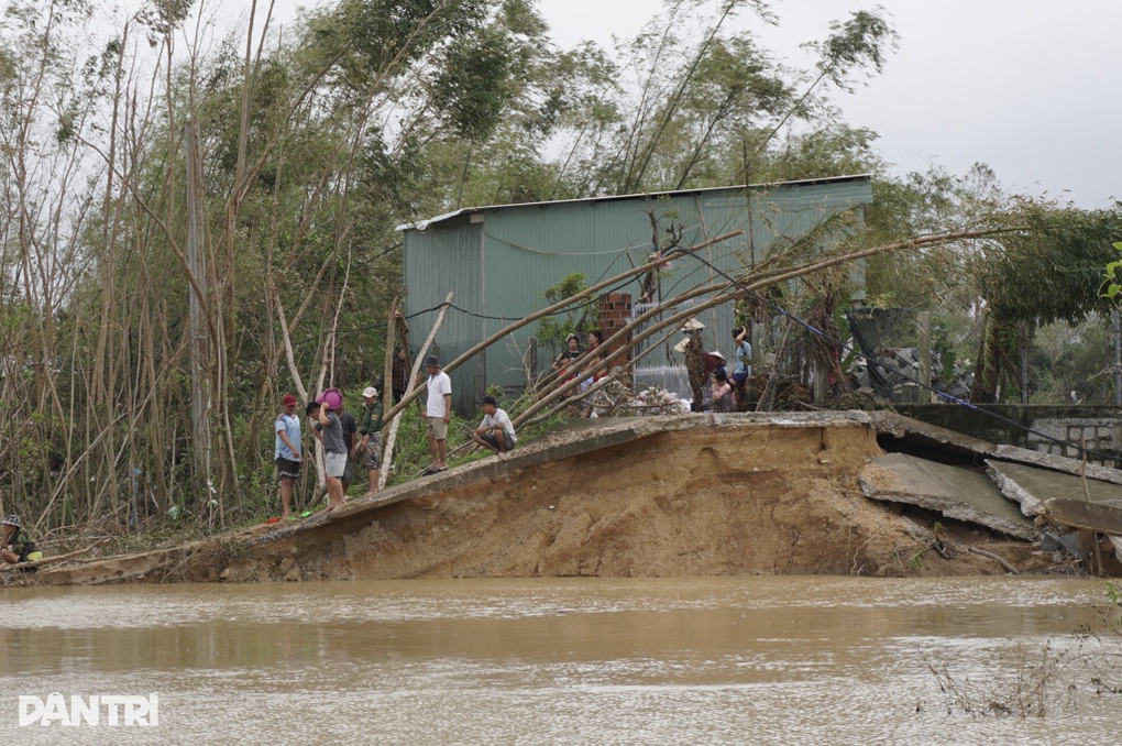 Nước sông dâng trở lại, Gia Lai yêu cầu sơ tán dân khẩn cấp - 2