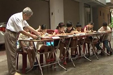 Lớp học Hướng thiện của ông giáo già