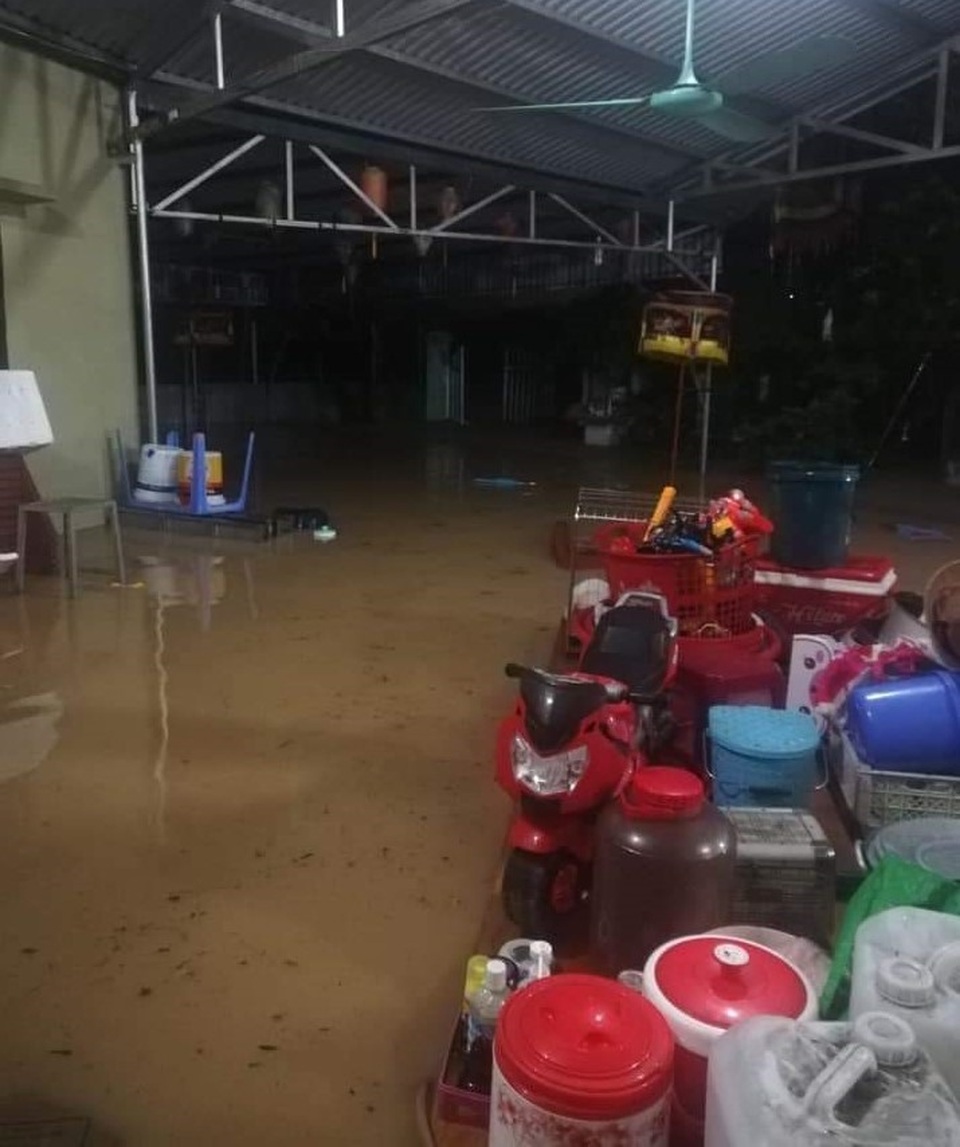 Nhiều tuyến phố Hạ Long chìm trong biển nước - 4 Nhiều tuyến phố Hạ Long chìm trong biển nước - 4
