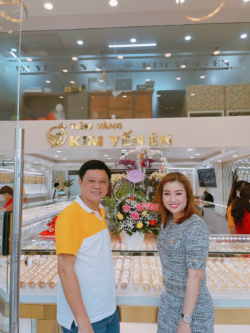 Tiệm Vàng Kim Yến Én - nơi hội tụ trang sức đá quý vàng bạc cao cấp - 2 Tiệm Vàng Kim Yến Én - nơi hội tụ trang sức đá quý vàng bạc cao cấp - 2