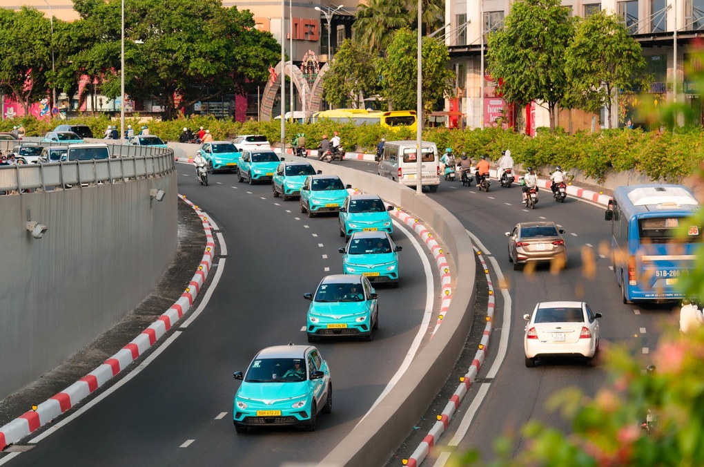Lý do dịch vụ taxi cao cấp Xanh SM Premium được lòng khách hàng Việt - 2 Lý do dịch vụ taxi cao cấp Xanh SM Premium được lòng khách hàng Việt - 2
