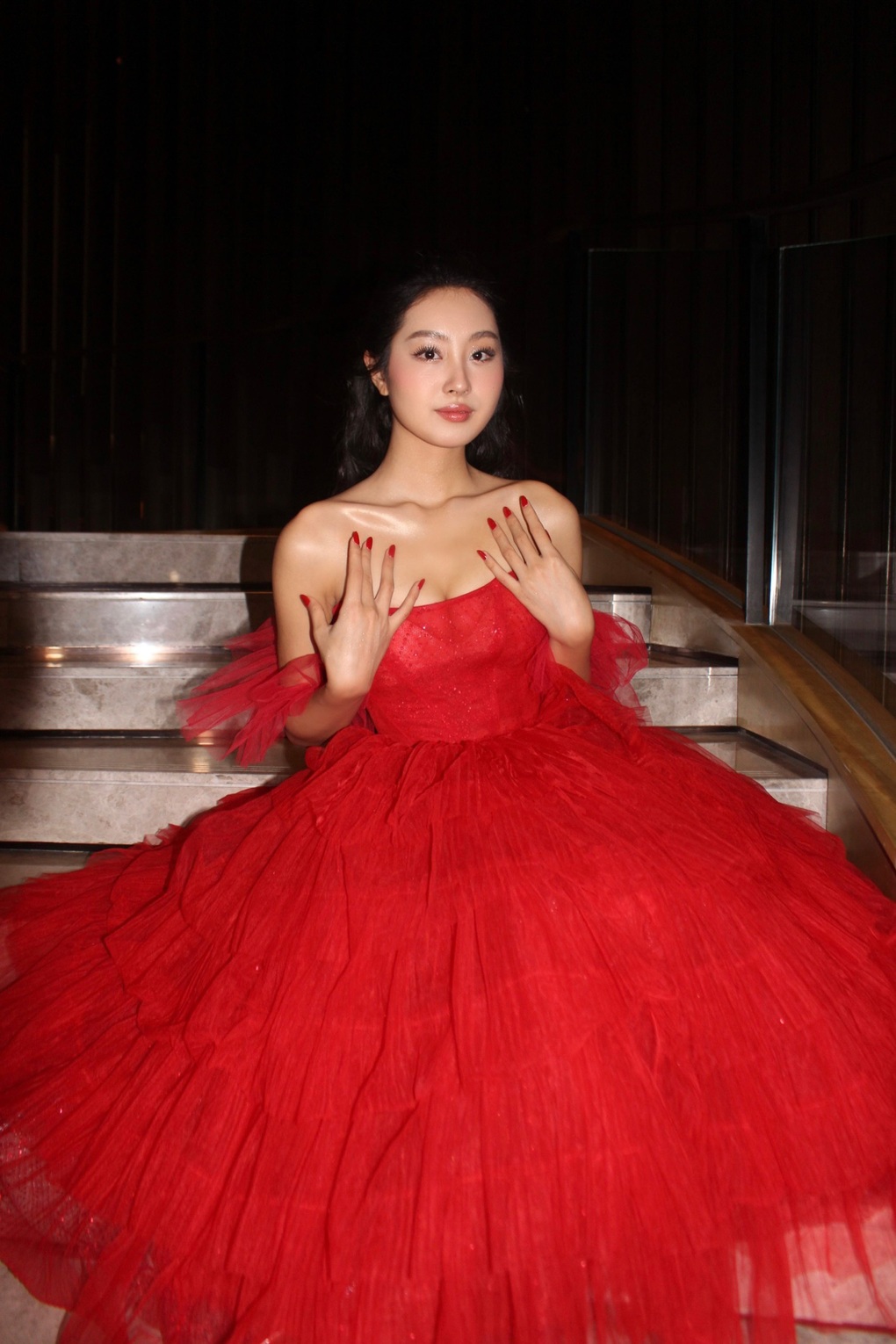 Mỹ nhân nhỏ tuổi nhất Hoa hậu Việt Nam 2022 nói gì về việc mặc gợi cảm? - 6