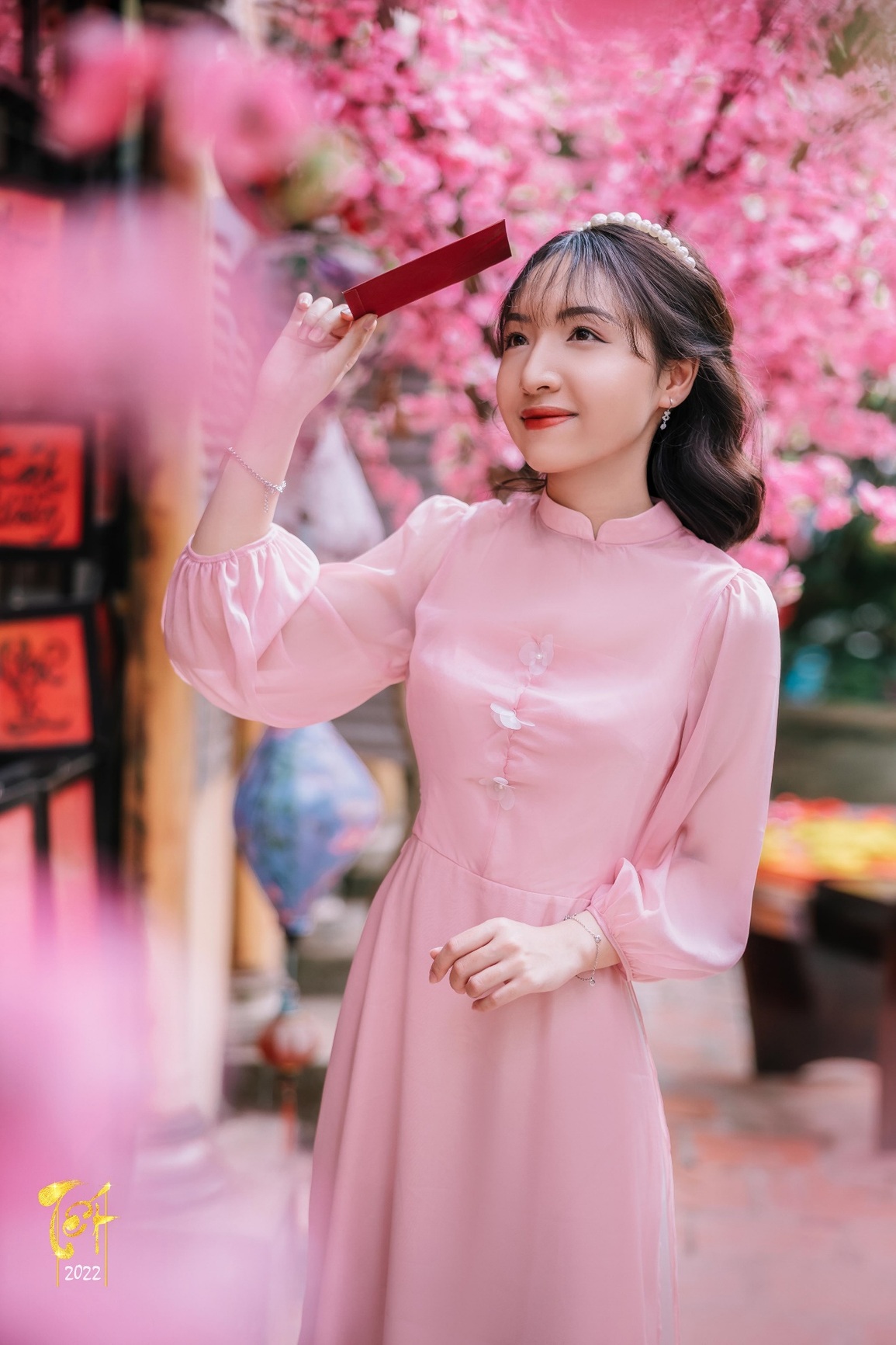 Bạn trẻ háo hức với lì xì ngày Tết: Tặng nhau may mắn, bình an - 2 Bạn trẻ háo hức với lì xì ngày Tết: Tặng nhau may mắn, bình an - 2