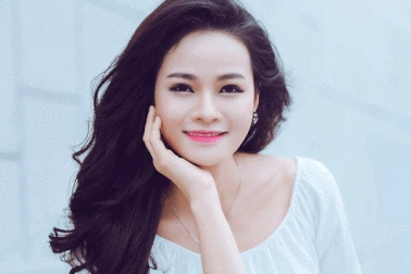 Tiết lộ hình ảnh không lên sóng của BTV Thu Hương “Chuyển động 24h”