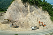 Dốc Cun cấm đường theo giờ để nổ mìn phá đá