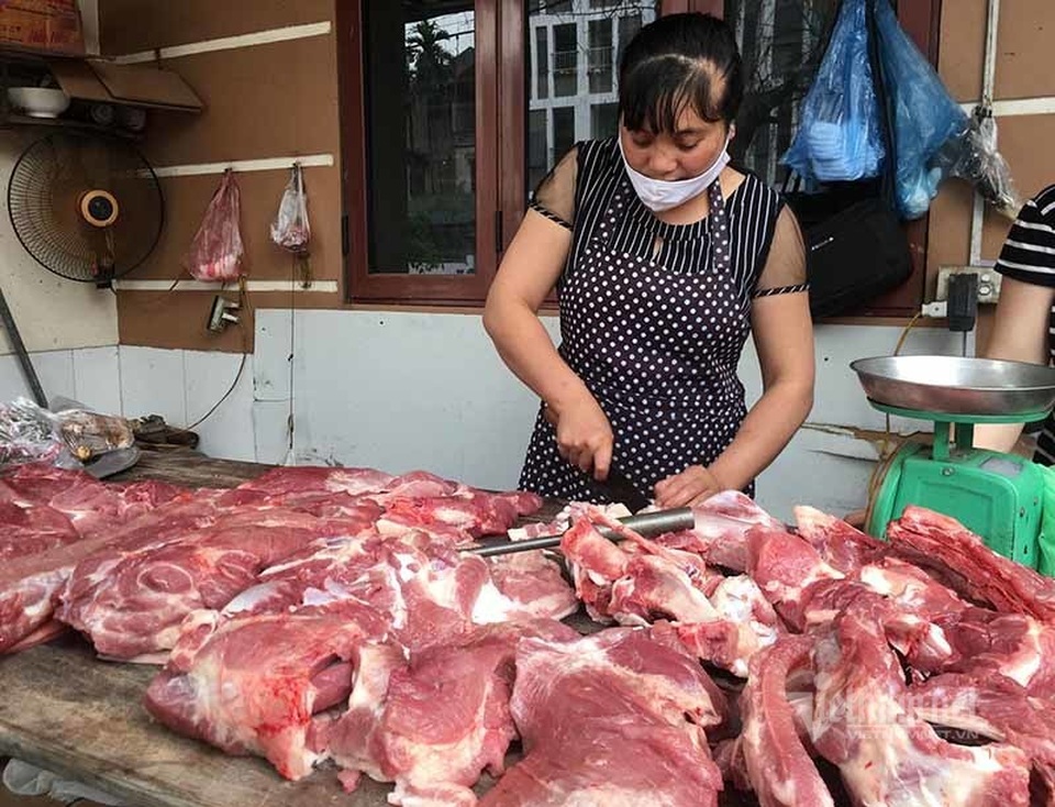 40.000 tấn thịt lợn nhập về Việt Nam, từ 1/4 phải giảm về 70 ngàn đồng/kg - 1 40.000 tấn thịt lợn nhập về Việt Nam, từ 1/4 phải giảm về 70 ngàn đồng/kg - 1