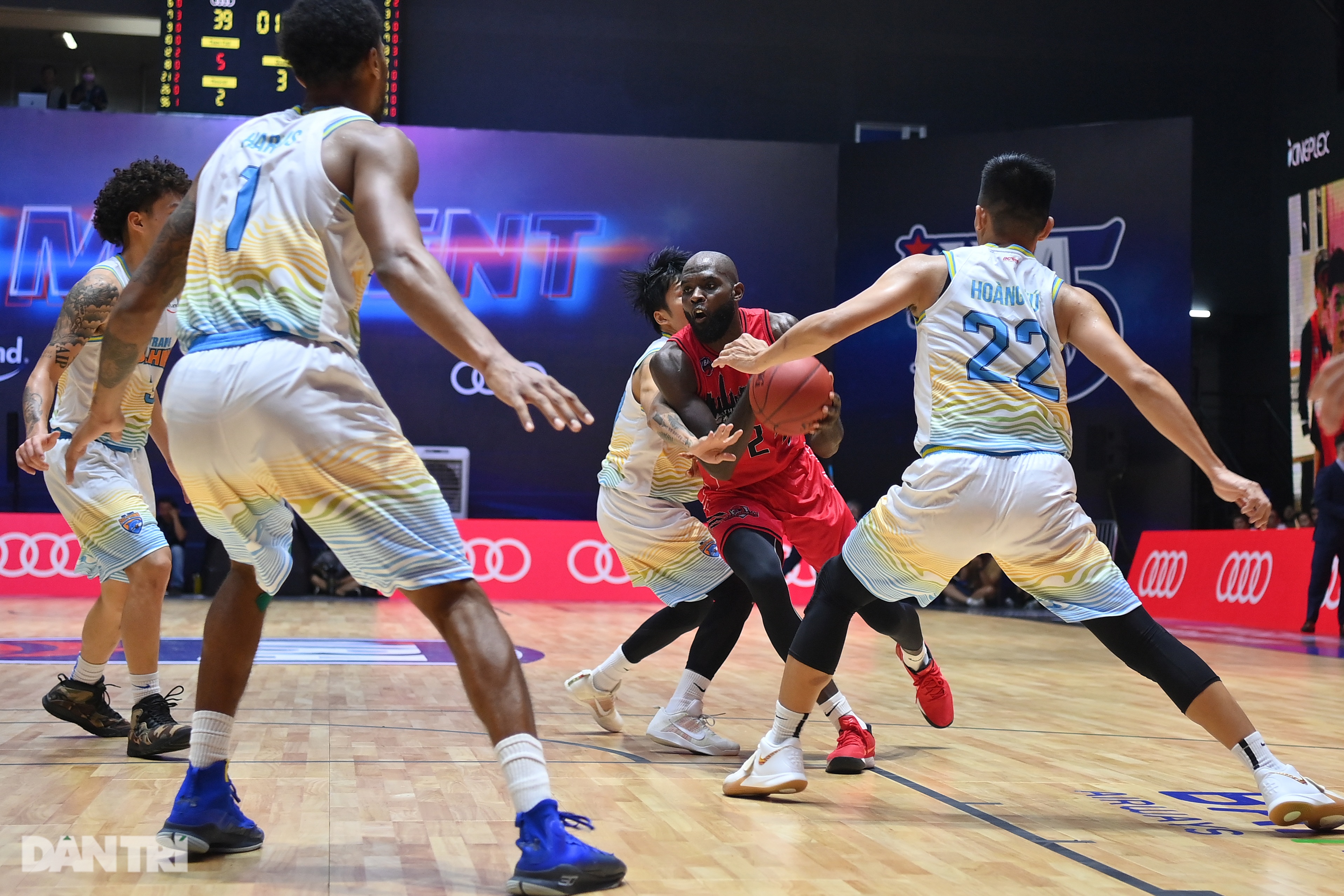 Ngoại binh tỏa sáng, Thang Long Warriors giành thắng lợi nghẹt thở - 19