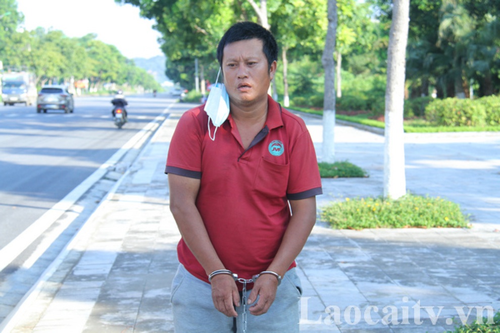 Lào Cai: Bắt giữ đối tượng bị truy nã đặc biệt vì sản xuất ma túy - 2 Lào Cai: Bắt giữ đối tượng bị truy nã đặc biệt vì sản xuất ma túy - 2