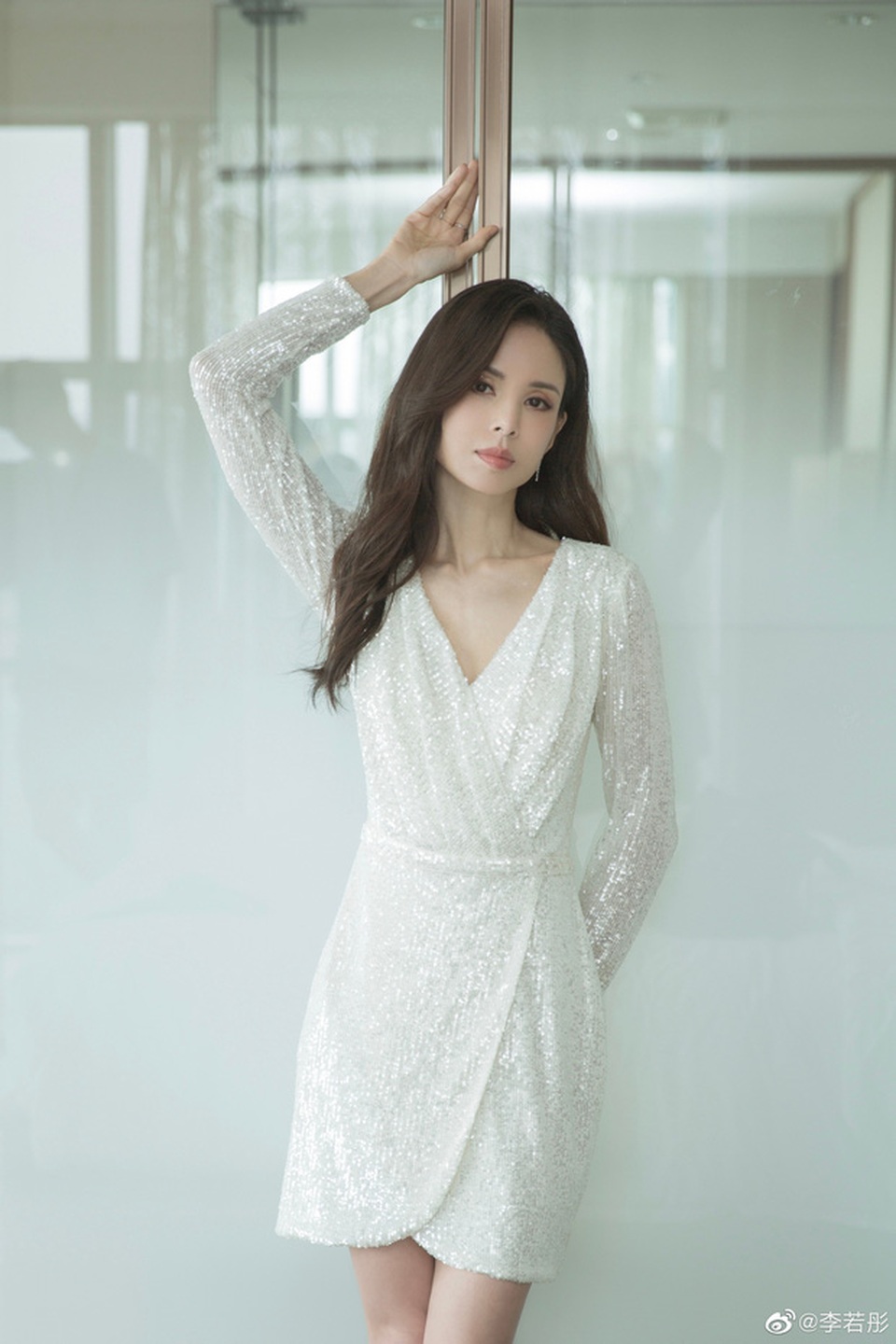Bí quyết trẻ mãi không già của mỹ nhân 54 tuổi - Lý Nhược Đồng - 12 Bí quyết trẻ mãi không già của mỹ nhân 54 tuổi - Lý Nhược Đồng - 12