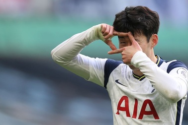 Son Heung Min: "Tôi tự hào với thành tích 100 bàn cho Tottenham"