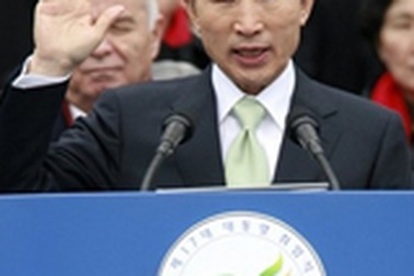 Hàn Quốc bắt đầu kỷ nguyên mới dưới thời tổng thống doanh nhân