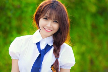 Nữ DJ tuổi 19 xinh đẹp trải lòng về “góc khuất” của nghề