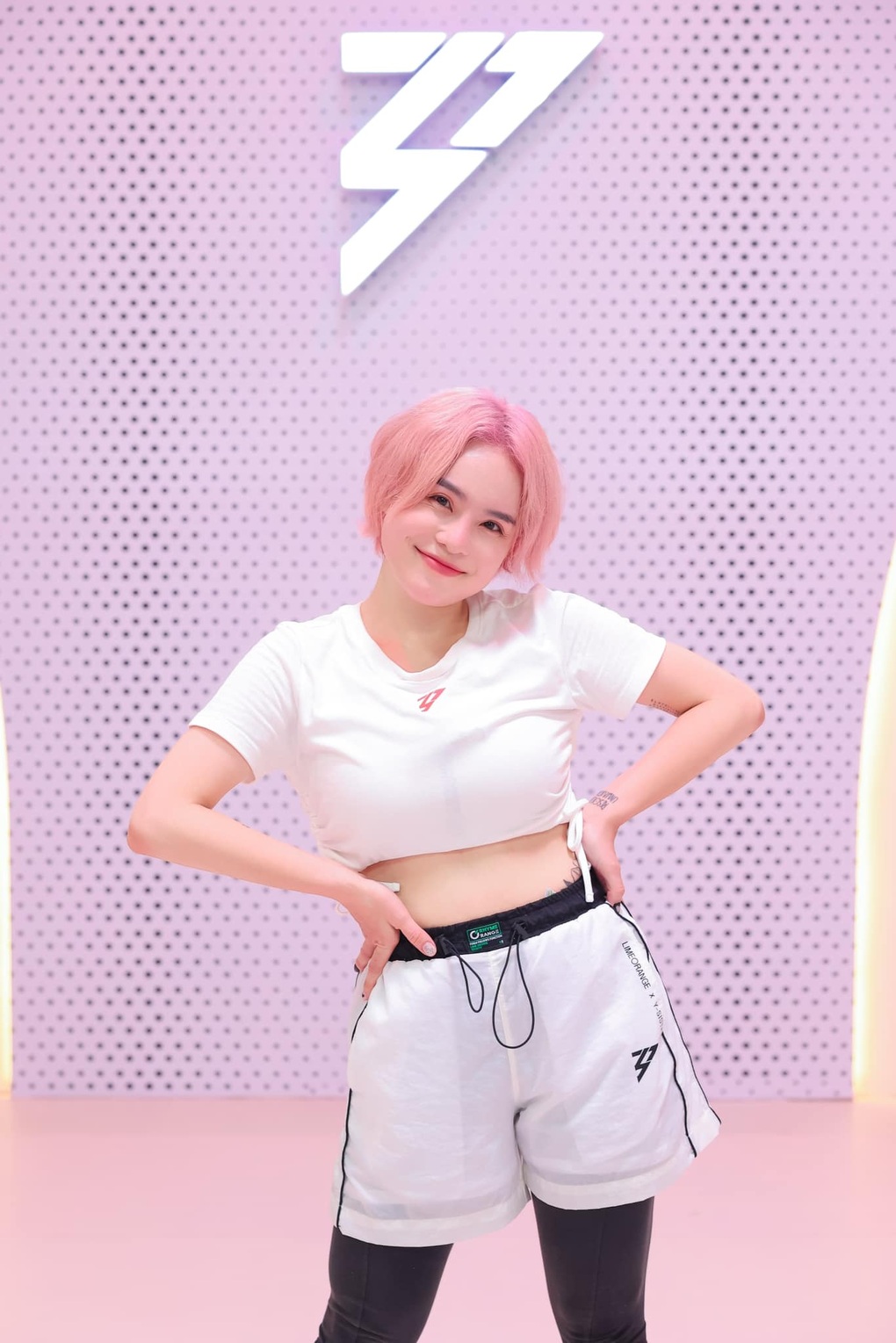 Cuộc sống của Thái Trinh 4 năm sau khi chia tay vũ công Quang Đăng - 8 Cuộc sống của Thái Trinh 4 năm sau khi chia tay vũ công Quang Đăng - 8