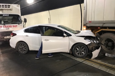 Tai nạn liên hoàn trong hầm Hải Vân