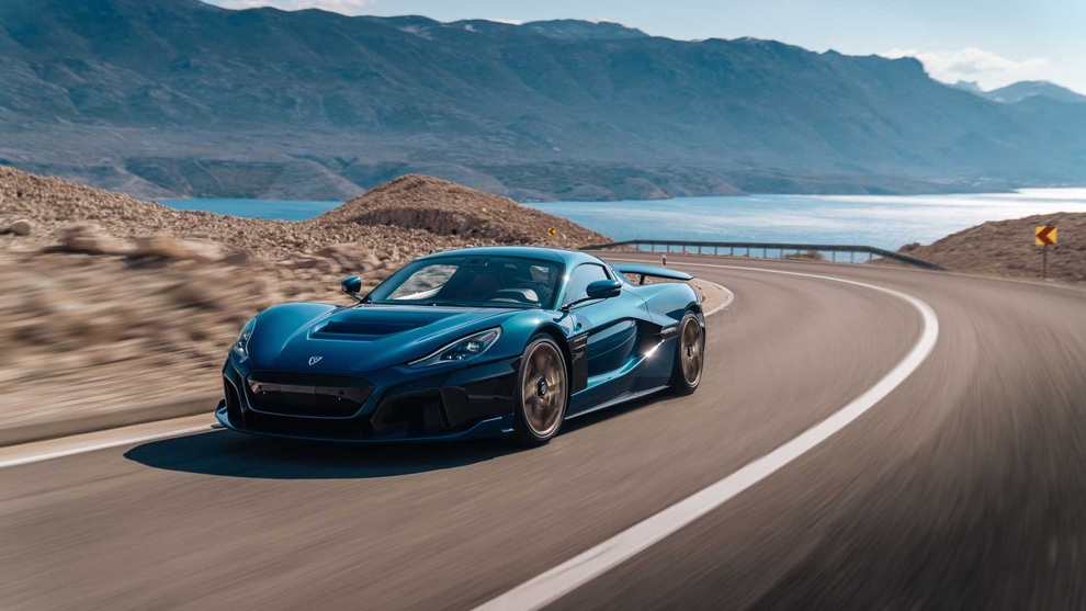 Siêu xe chạy điện Rimac Nevera gây choáng không chỉ bởi giá bán 2 triệu EUR - 26 Siêu xe chạy điện Rimac Nevera gây choáng không chỉ bởi giá bán 2 triệu EUR - 26