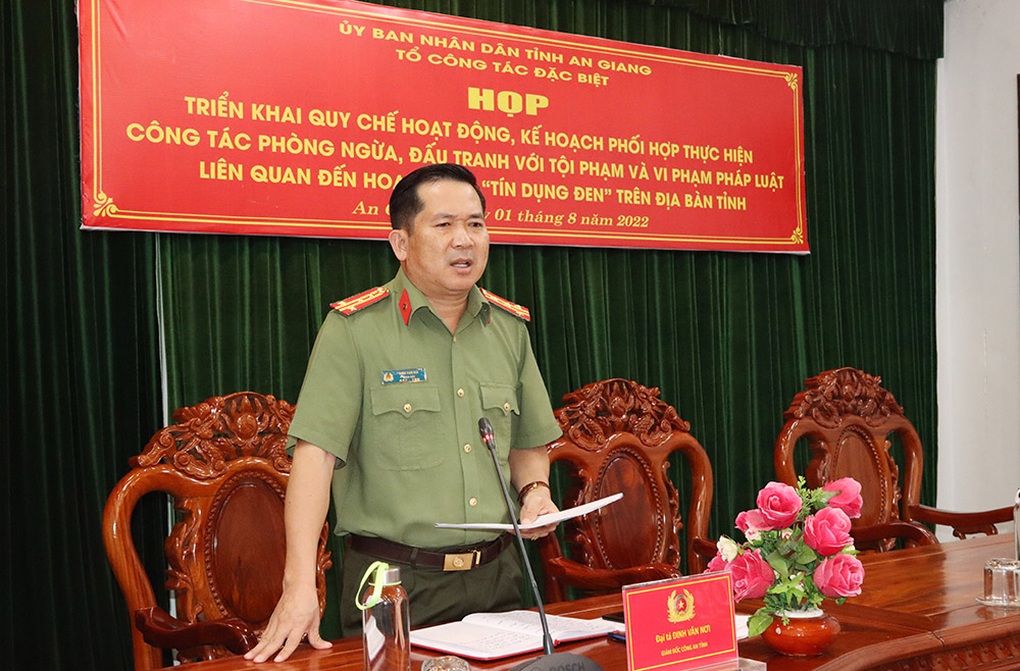 Đại tá Đinh Văn Nơi nhận nhiệm vụ đặc biệt - 1 Đại tá Đinh Văn Nơi nhận nhiệm vụ đặc biệt - 1