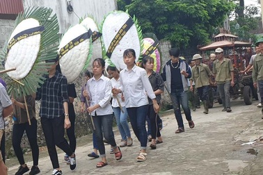 Tang thương nơi vùng quê có 4 học sinh bị đuối nước