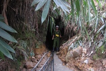 Một mình xã không kiểm soát nổi mỏ vàng Bồng Miêu