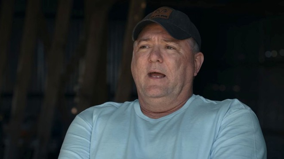 Nam diễn viên Jeffery Lynn tự sát ngay trước mặt vợ con - 1 Nam diễn viên Jeffery Lynn tự sát ngay trước mặt vợ con - 1