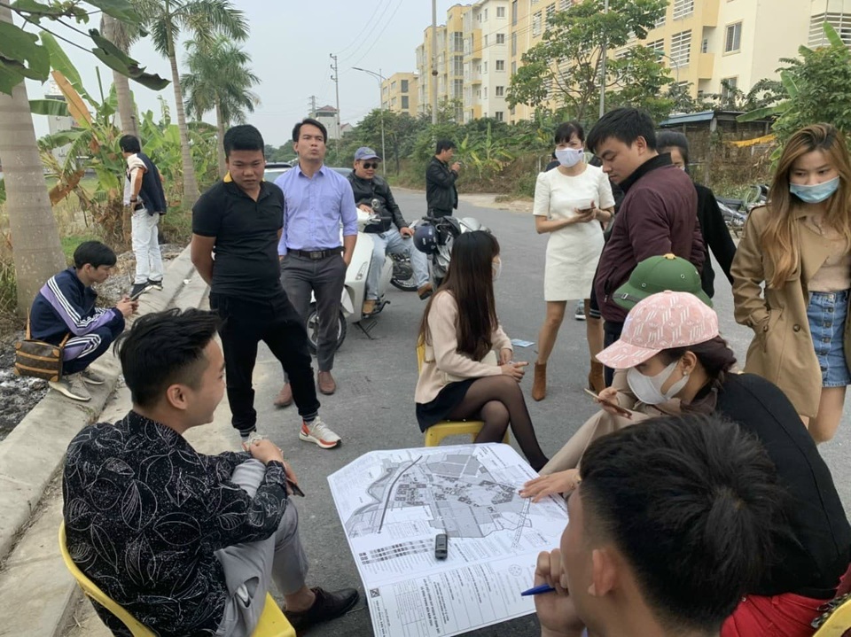 Cuối năm vay ngân hàng găm đất chờ giá tăng, nên không? - 3 Cuối năm vay ngân hàng găm đất chờ giá tăng, nên không? - 3