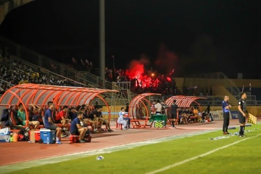 CĐV đốt pháo sáng khiến SL Nghệ An và Hải Phòng cùng nhận án phạt nặng