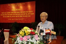 Tổng Bí thư: Không ít cán bộ quan cách, cửa quyền như “ông vua con”