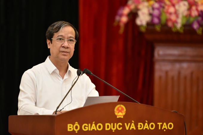 Năm học 2021-2022: Chung sức, đồng lòng thi đua phòng, chống chiến thắng đại dịch COVID-19 - Ảnh 1.