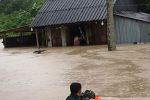 Vì sao Phú Quốc hứng chịu mưa lũ "khốc liệt" nhất trong vòng 41 năm qua?