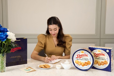 Đỗ Mỹ Linh gợi ý chọn quà tết vẹn tròn tri ân