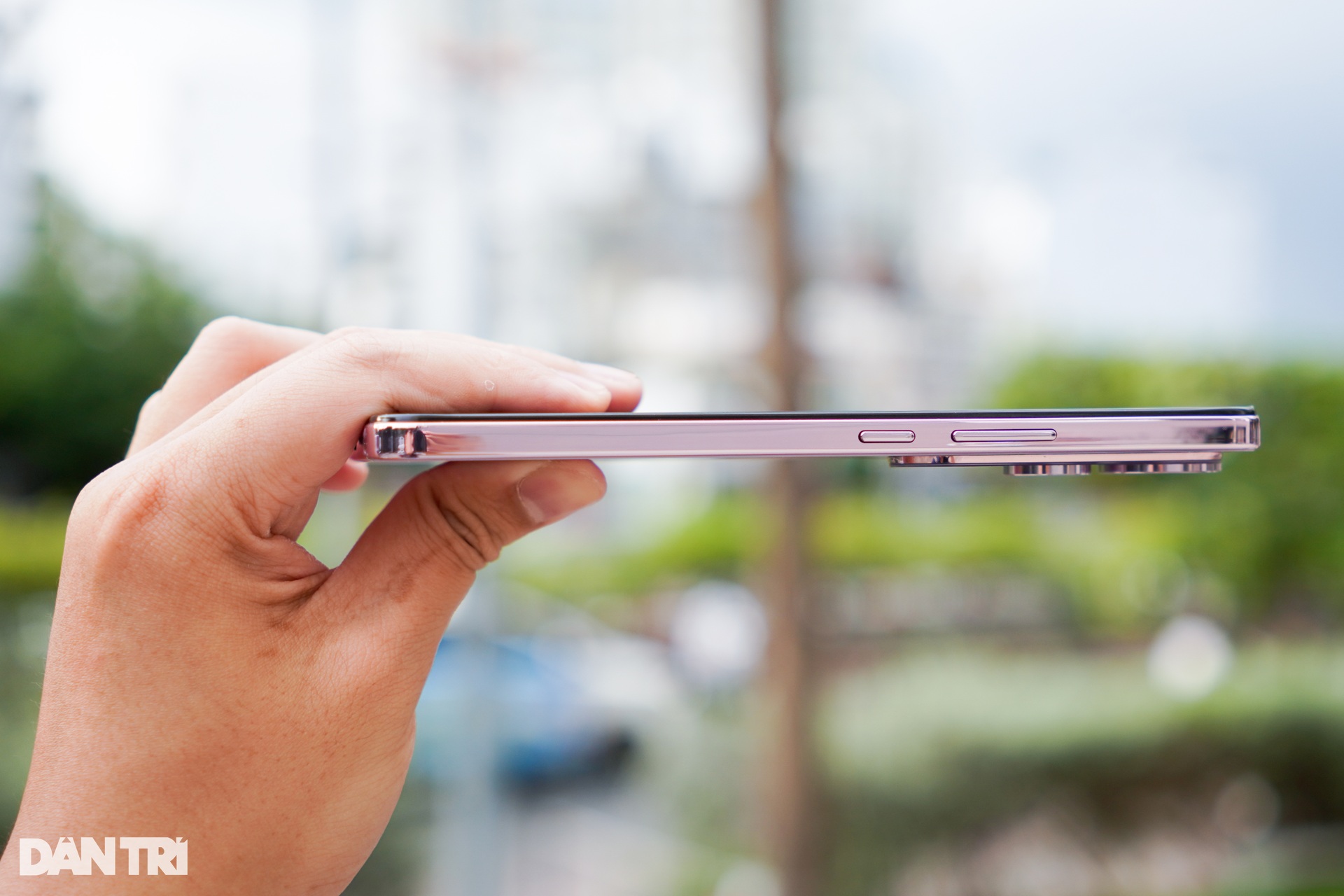 Đánh giá Vivo V50 Lite 5G: Pin khoẻ, hiệu suất trung bình - 5 Đánh giá Vivo V50 Lite 5G: Pin khoẻ, hiệu suất trung bình - 5