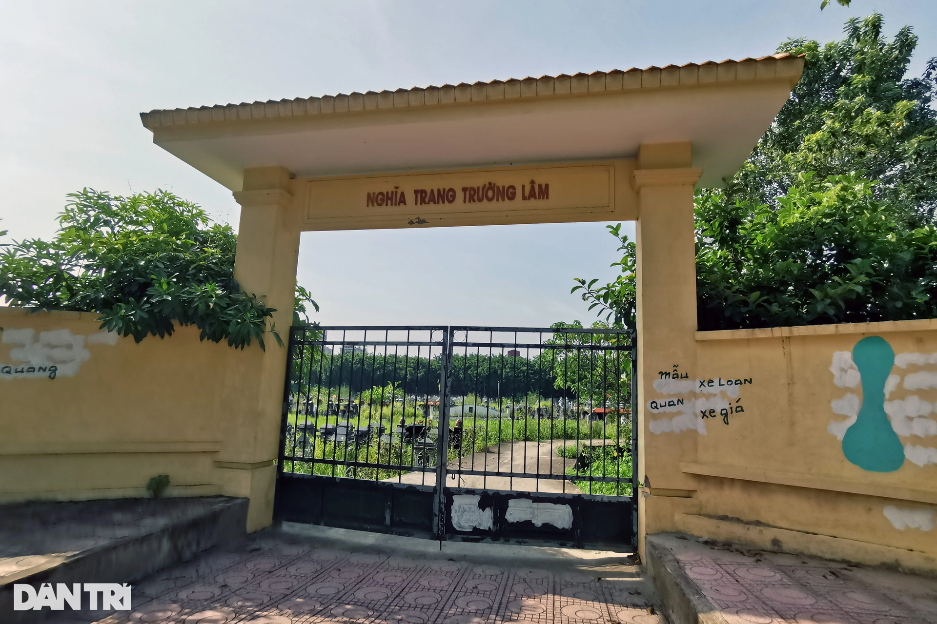 Đất cho trường học, cây xanh ở Hà Nội bị quy hoạch vào nơi có nghĩa trang - 7 Đất cho trường học, cây xanh ở Hà Nội bị quy hoạch vào nơi có nghĩa trang - 7